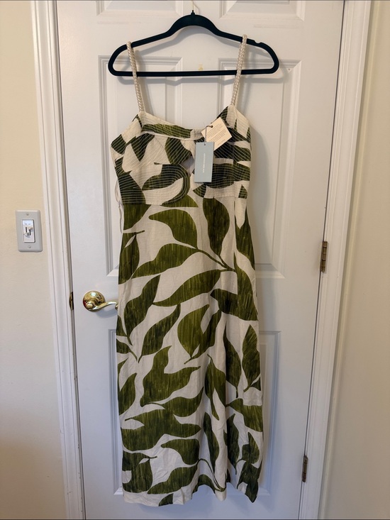 ANTONIO MELANI Dresses & Skirts - ANTONIO MELANI Olive Green Leaf Print Cream MIDI Dress 10